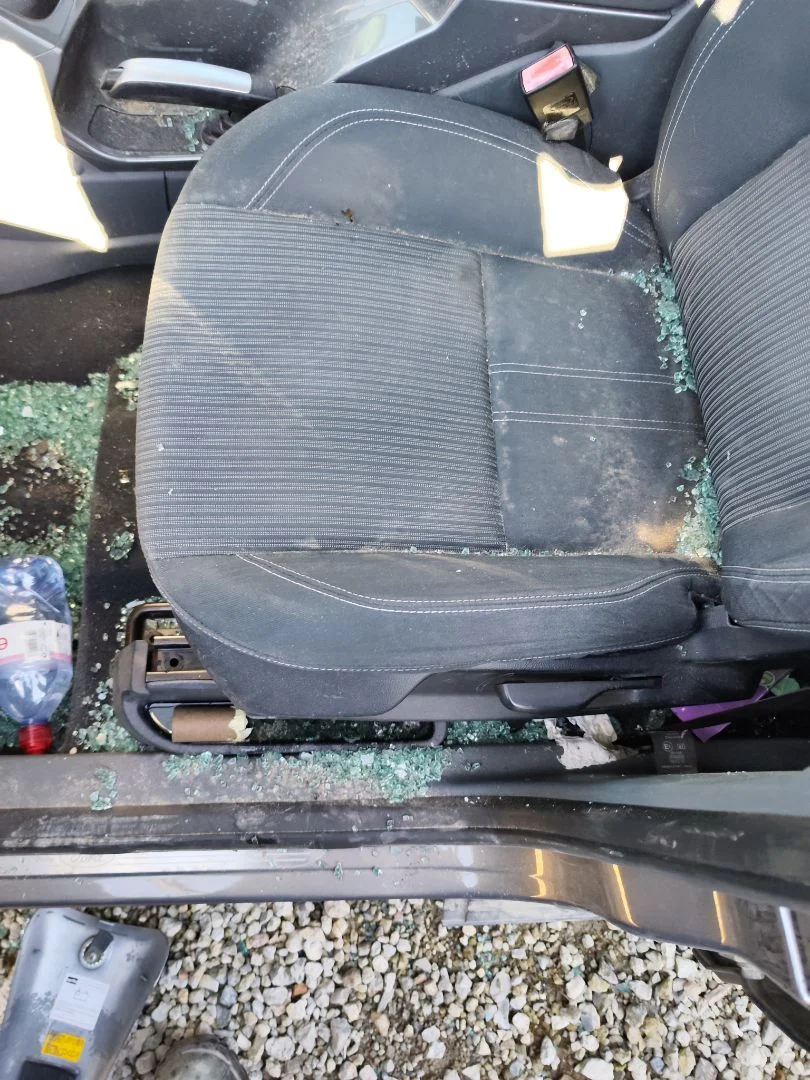 Foto de ASIENTO DELANTERO IZQUIERDO FORD C-MAX (CB7) 1.6 TDCi CAT (116 CV / 85 KW)