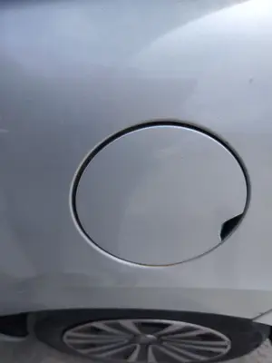 Foto de TAPA EXTERIOR COMBUSTIBLE PEUGEOT 207 1.6 16V HDi (90 CV / 66 KW)