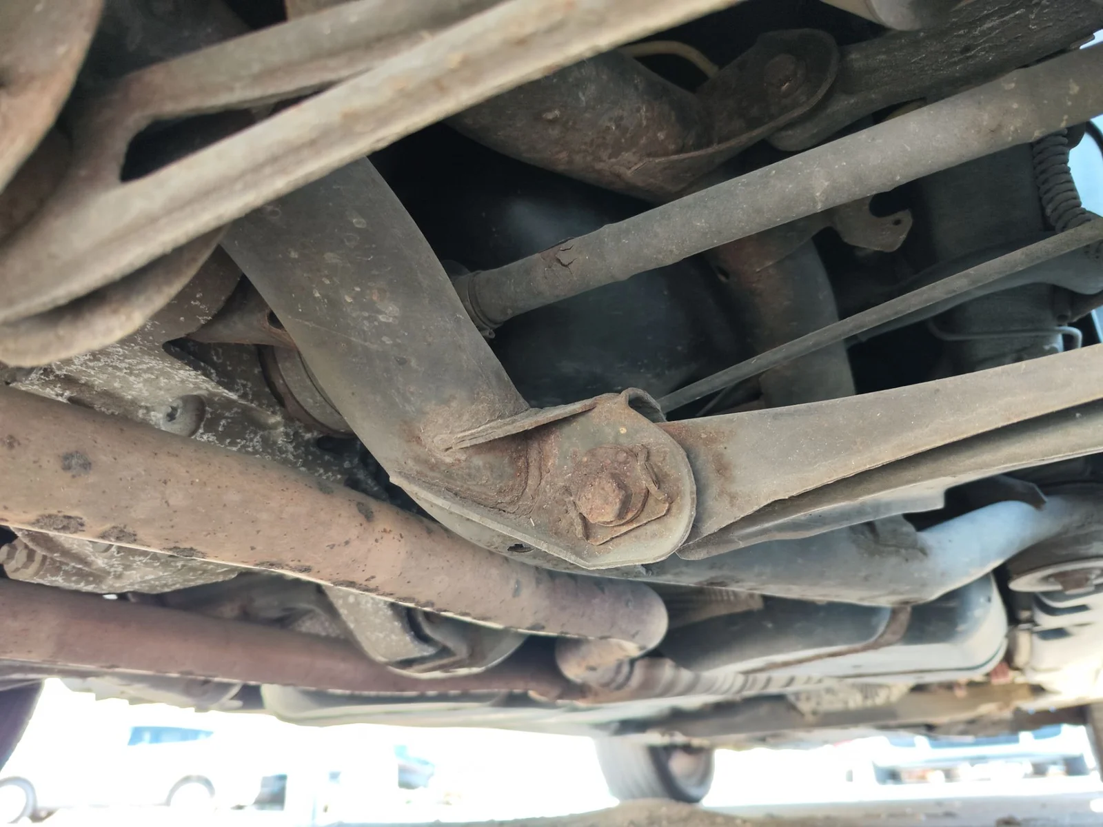 Foto de PUENTE TRASERO VOLKSWAGEN TOUAREG (7L6) 4.2 V8 32V FSI (350 CV / 257 KW)