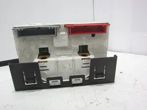 Foto de PANTALLA MULTIFUNCION RENAULT MEGANE I FASE 2 COUPE (DA...) 1.6 (107 CV / 79 KW) referencia 216487557 foto 3