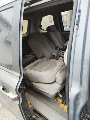 Foto de GOMAS CONTORNO PUERTA KIA CARNIVAL 2.9 CRDi CAT (185 CV / 136 KW)