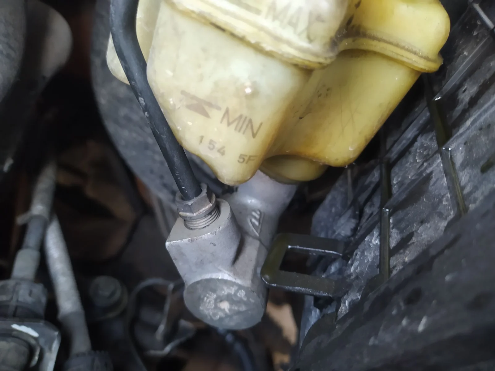 Foto de BOMBA FRENO VOLKSWAGEN GOLF PLUS V (5M1) 1.9 TDI (105 CV / 77 KW)