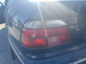 Foto de PILOTO TRASERO IZQUIERDO BMW SERIE 5 TOURING (E39) 2.0 24V (150 CV / 110 KW)