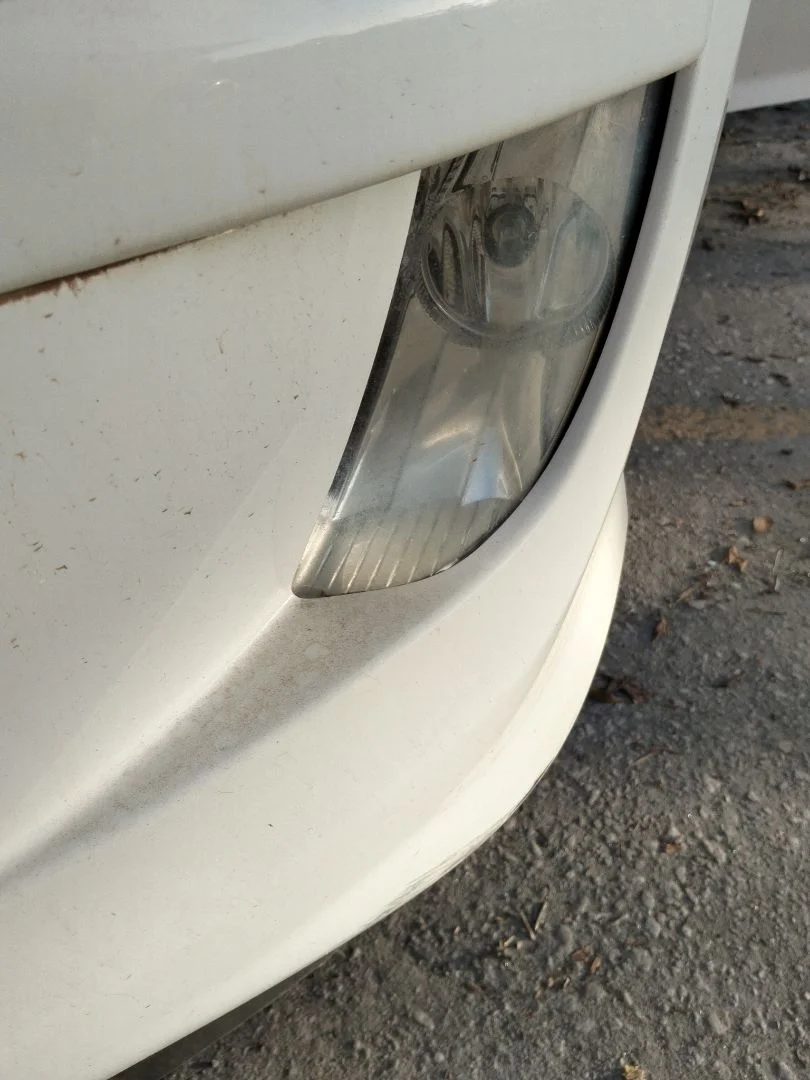 Foto de FARO ANTINIEBLA IZQUIERDO PEUGEOT 308 SW 1.6 HDi FAP CAT (9HZ / DV6TED4) (109 CV / 80 KW)