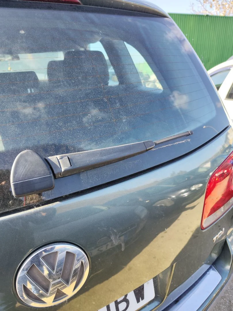 Foto de BRAZO LIMPIA TRASERO VOLKSWAGEN TOUAREG (7LA) 2.5 TDI (174 CV / 128 KW)