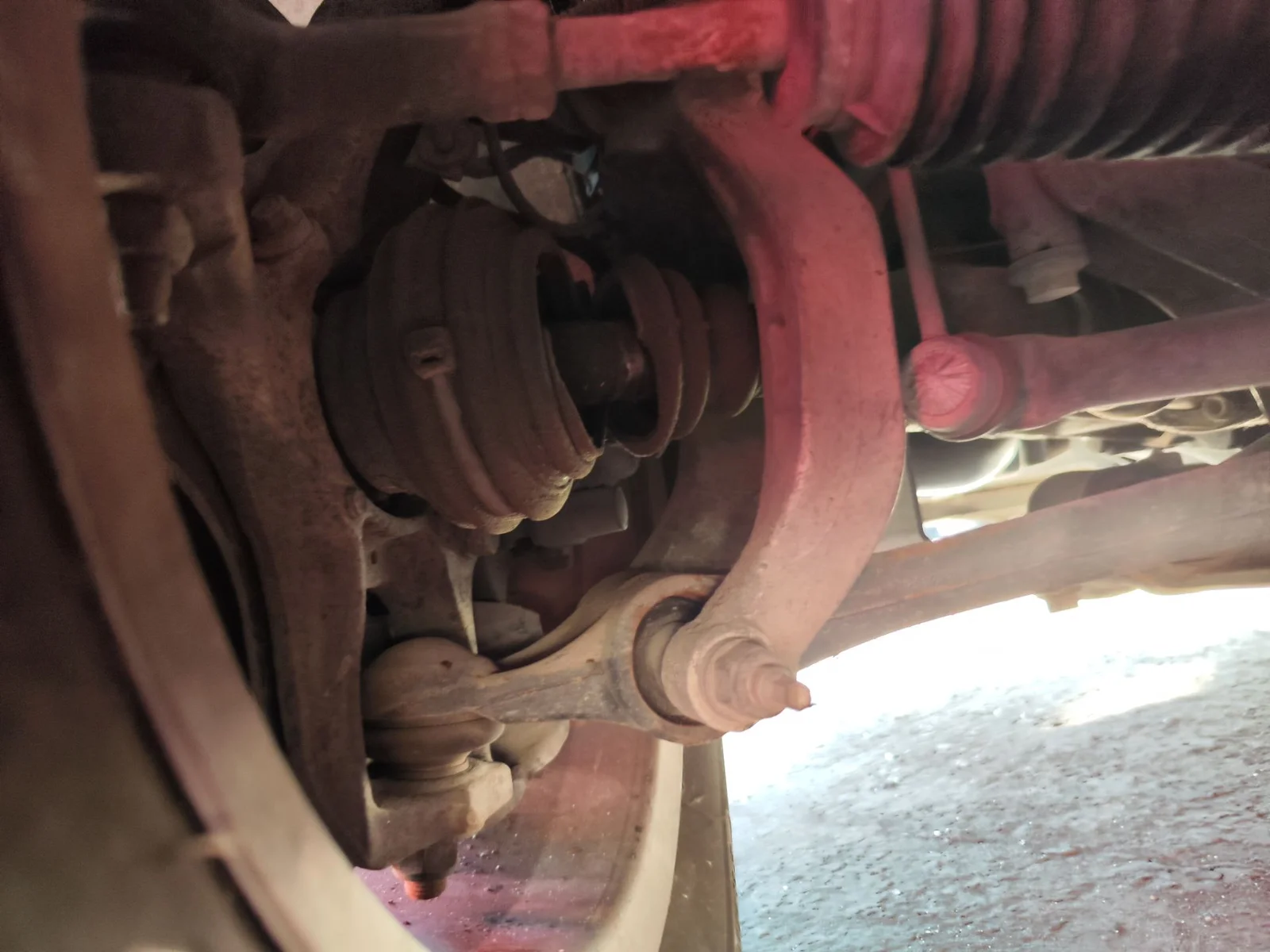 Foto de BRAZO SUSPENSION DELANTERO IZQUIERDO ALFA ROMEO 147 (190) 1.9 JTD CAT (110 CV / 81 KW)