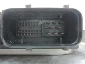 Foto de CENTRALITA MOTOR UCE SEAT IBIZA (6L1) 1.4 TDI (80 CV / 59 KW) referencia 045906019BQ foto 2