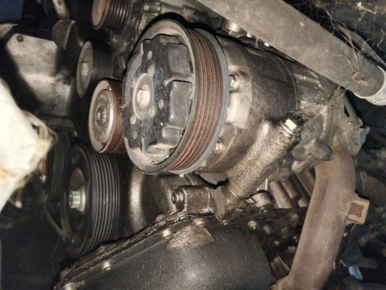 Foto de COMPRESOR AIRE ACONDICIONADO VOLKSWAGEN POLO IV (9N1)
