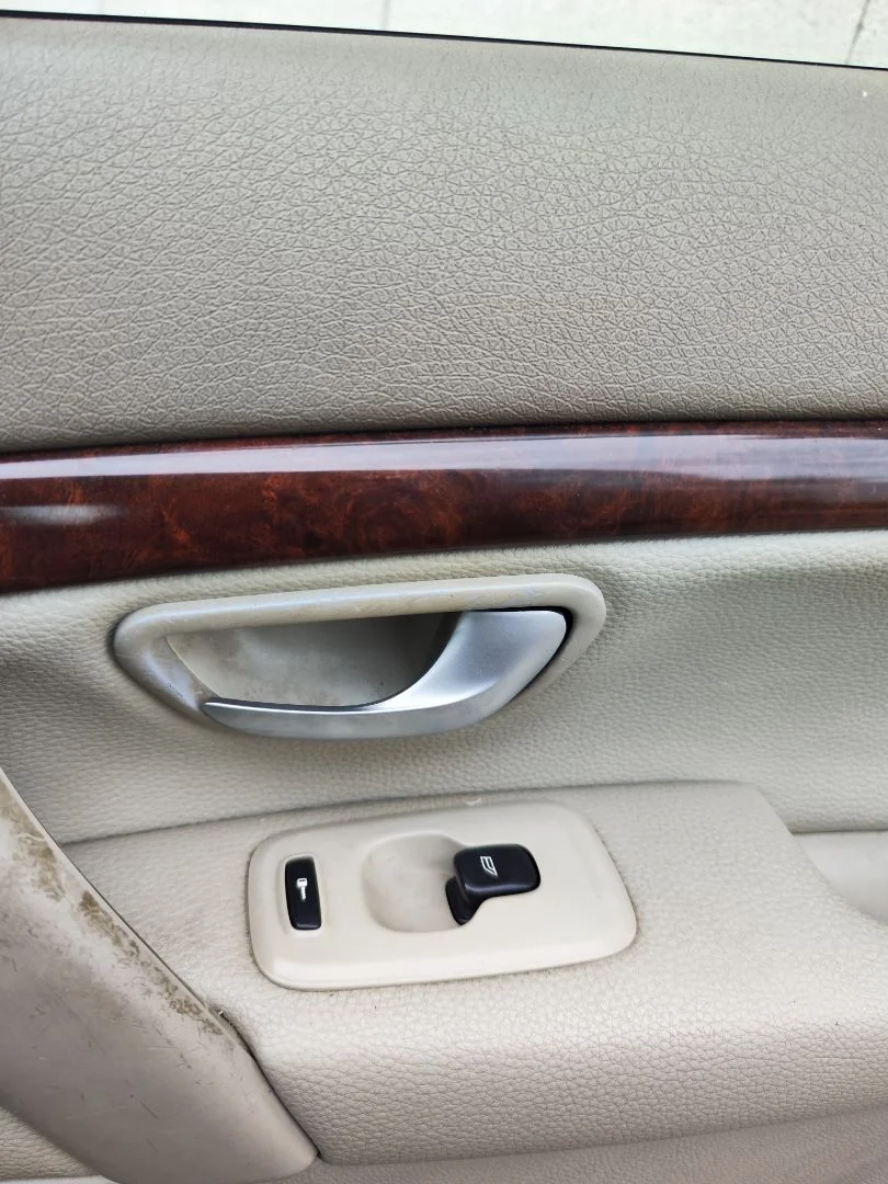 Foto de MANETA INTERIOR DELANTERA DERECHA VOLVO S80 BERLINA 2.4 Diesel (131 CV / 96 KW)