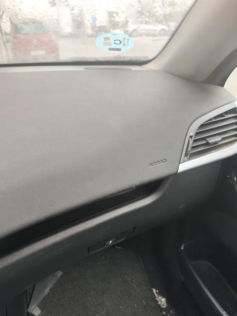Foto de AIRBAG DELANTERO DERECHO PEUGEOT 207 CC CABRIO-COUPÉ 1.6 16V (120 CV / 88 KW)