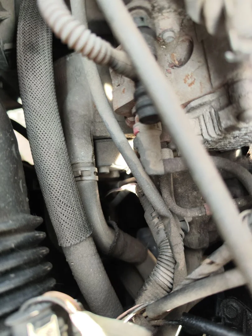 Foto de ALTERNADOR RENAULT SCENIC II (JM) 1.9 dCi Diesel (120 CV / 88 KW) referencia 8200667618