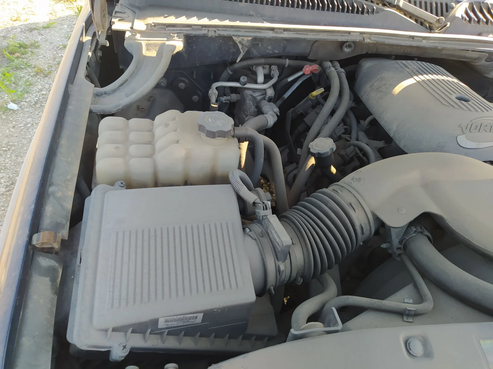 Foto de CAJA RELES / FUSIBLES GENERAL MOTORS CHEVROLET TAHOE 5.3 V8 CAT (273 CV / 201 KW)