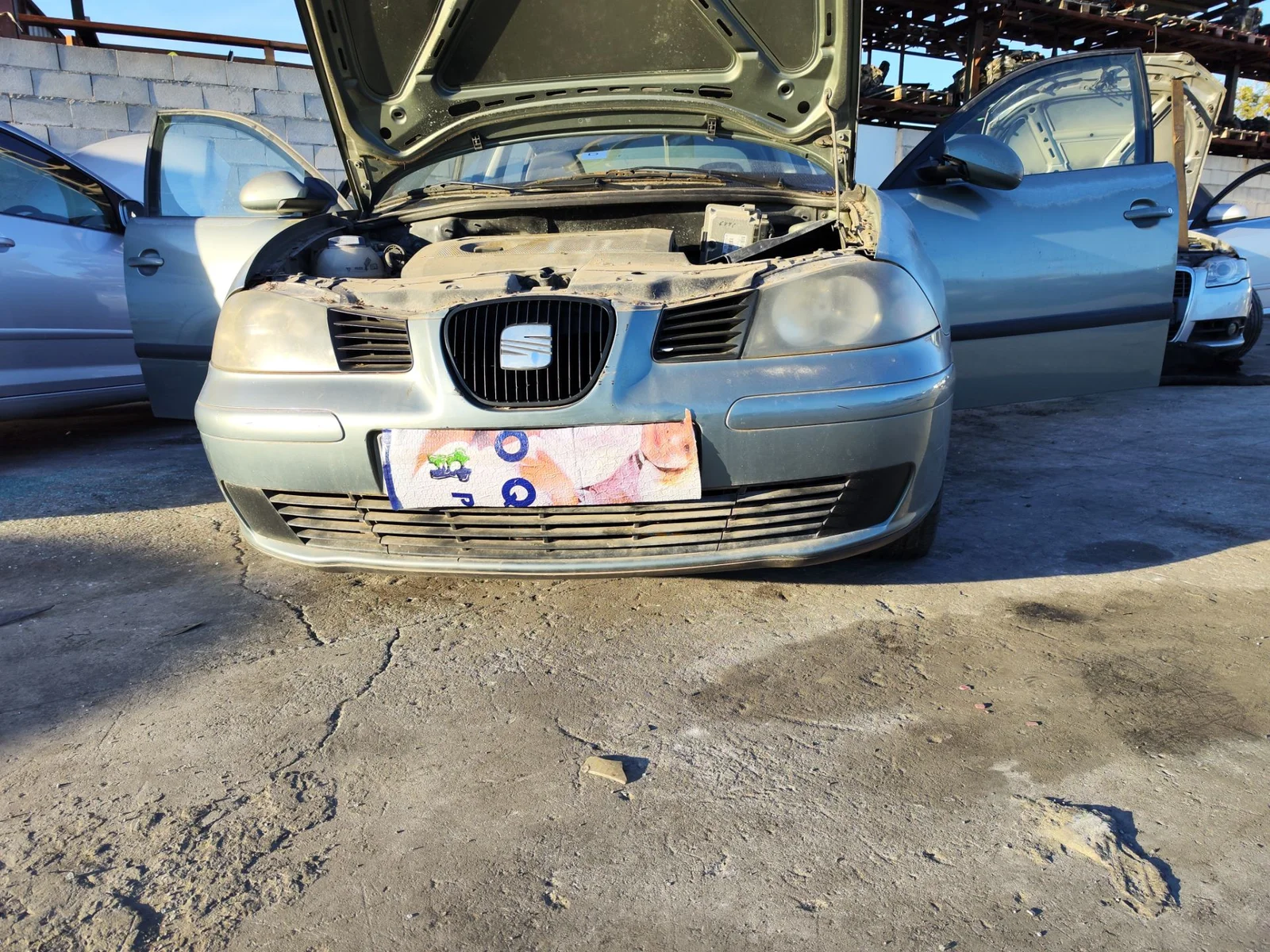 Foto de PARAGOLPES DELANTERO SEAT CORDOBA BERLINA (6L2) 1.4 16V (75 CV / 55 KW)