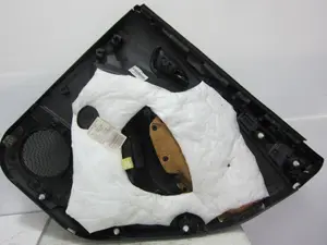 Foto de GUARNECIDO PUERTA TRASERA IZQUIERDA FORD FOCUS SPORTBREAK (CB8) 1.6 TDCi CAT (95 CV / 70 KW) referencia A27407EA1F50 foto 3