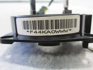 Foto de ANILLO AIRBAG CHEVROLET MATIZ (2004) 0.8 CAT (52 CV / 38 KW) referencia F44KA0WWW foto 6