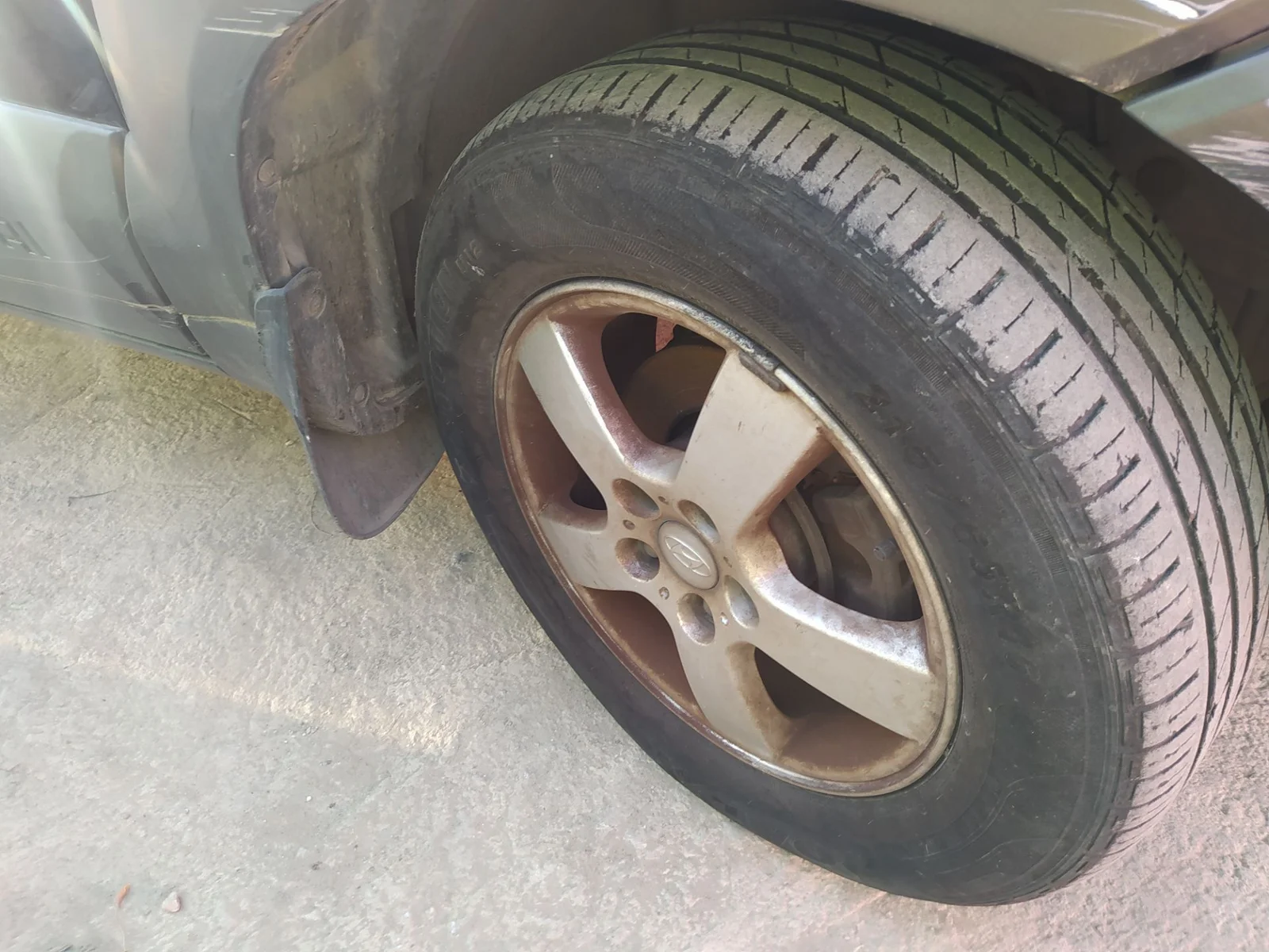Foto de PINZA DE FRENO DELANTERA DERECHA HYUNDAI TUCSON (JM) 2.0 CRDi CAT (113 CV / 83 KW) referencia 58190-2EA10