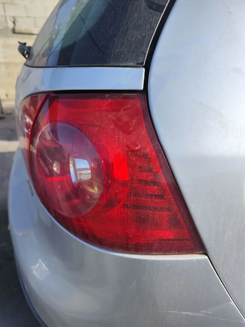 Foto de PILOTO TRASERO DERECHO VOLKSWAGEN GOLF V (1K1)(10.2003) 1.4 16V TSI (170 CV / 125 KW) referencia 1K6945096AA