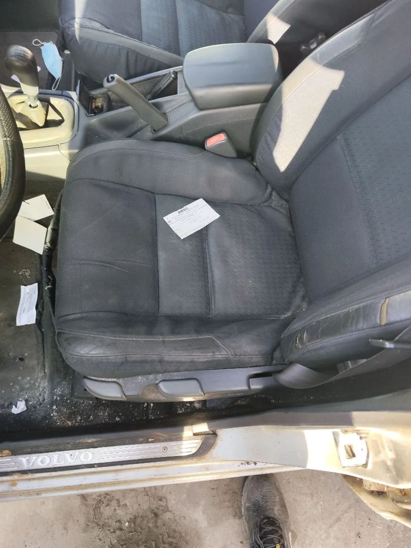 Foto de ASIENTO DELANTERO IZQUIERDO VOLVO S40 BERLINA 1.9 Diesel CAT (116 CV / 85 KW)