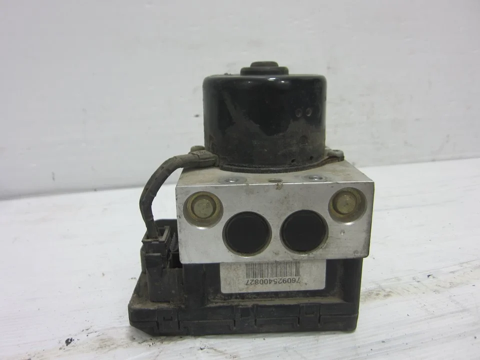 Foto de ABS VOLKSWAGEN GOLF IV BERLINA (1J1)(10.1997) referencia 1J0614117D