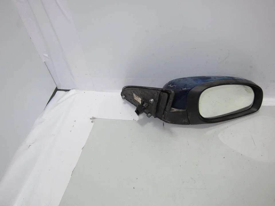 Foto de RETROVISOR DERECHO OPEL VECTRA C BERLINA 2.0 DTI (101 CV / 74 KW) referencia 352128