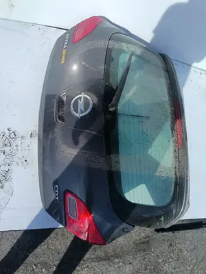 Foto de BRAZO LIMPIA TRASERO OPEL ASTRA J BERLINA 5P 1.7 16V CDTI (110 CV / 81 KW)