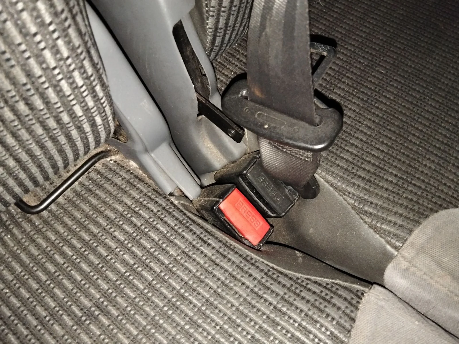 Foto de ENGANCHE CINTURON TRASERO DERECHO CITROEN XSARA PICASSO