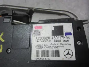 Foto de LUZ INTERIOR MERCEDES-BENZ CLASE C (BM 203) BERLINA 2.2 CDI CAT (150 CV / 110 KW) referencia A2038204601 FKZ foto 3
