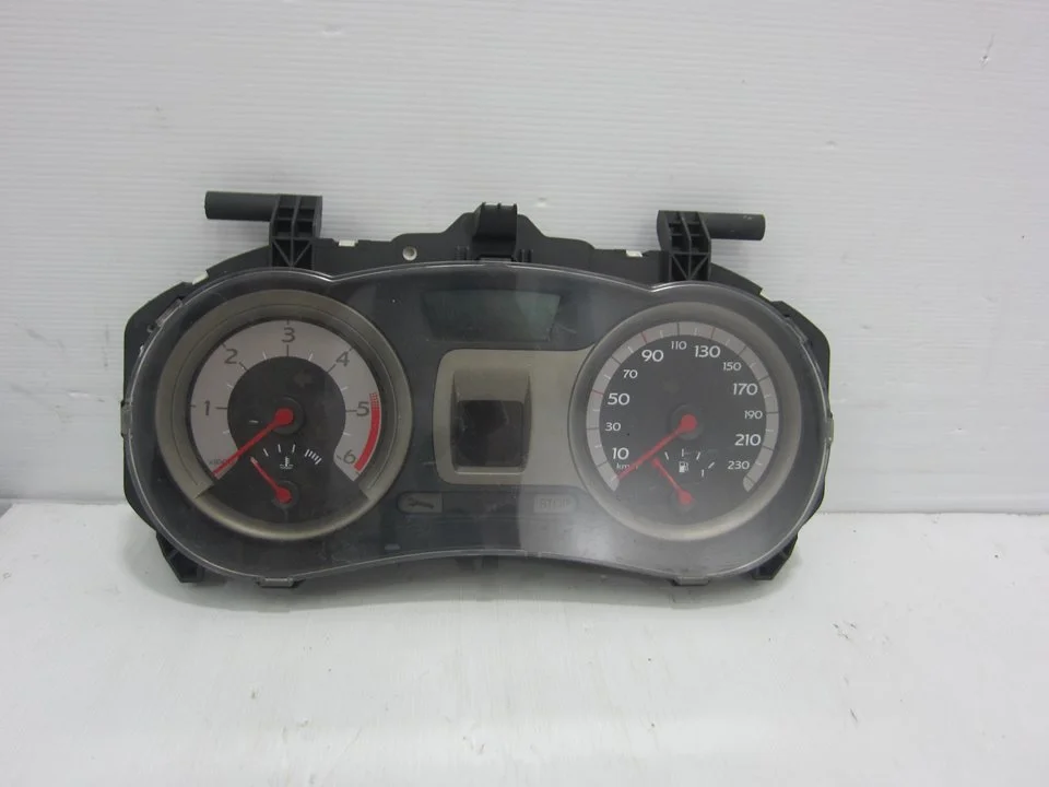 Foto de CUADRO INSTRUMENTOS RENAULT CLIO III 1.5 dCi Diesel (106 CV / 78 KW) referencia 8200582709G