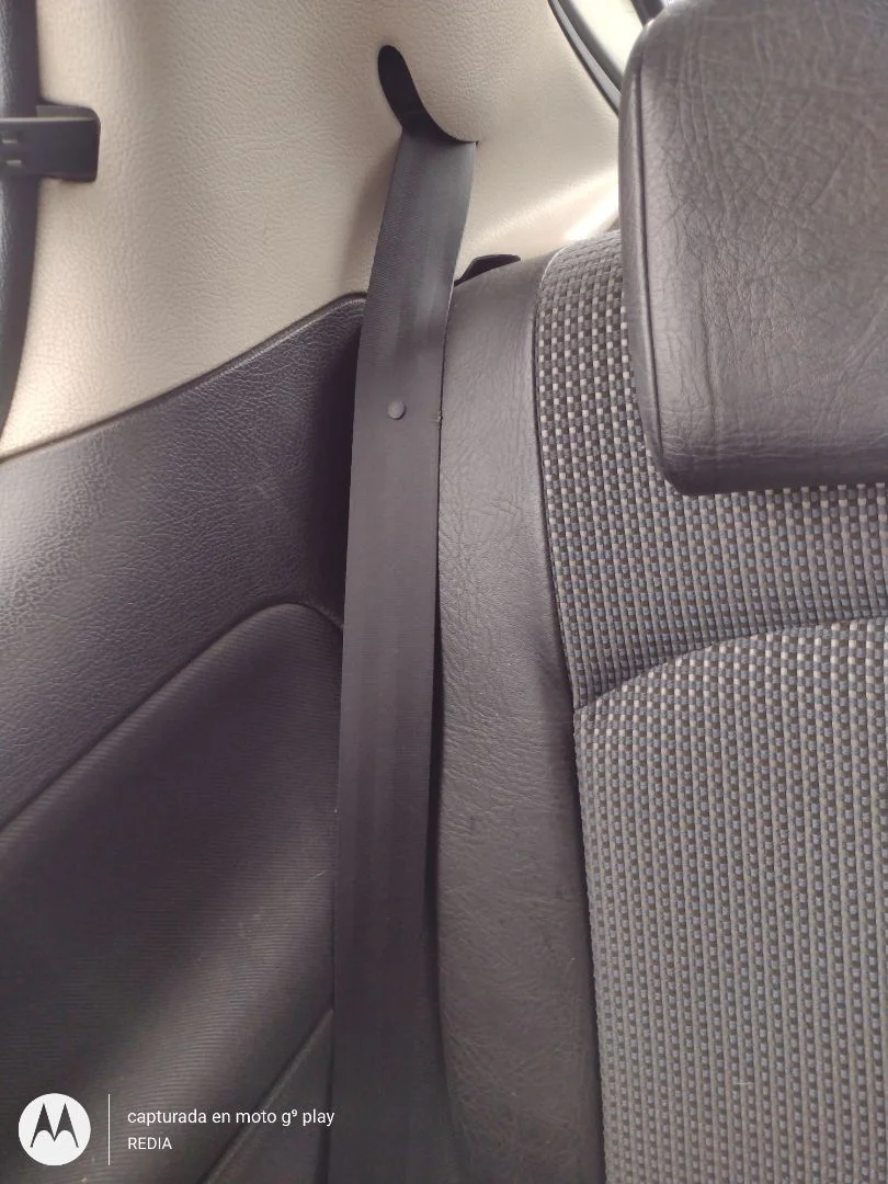 Foto de CINTURON SEGURIDAD TRASERO DERECHO PEUGEOT 206 1.4 HDi (68 CV / 50 KW)