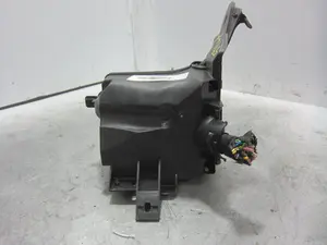 Foto de CAJA RELES / FUSIBLES PEUGEOT 208 1.2 12V e-VTi / PureTech (81 CV / 60 KW) referencia 9671924480 foto 2