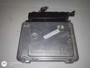 Foto de CENTRALITA MOTOR UCE SEAT IBIZA BERLINA (6J5) 1.9 TDI (105 CV / 77 KW) referencia 03G906013K foto 2