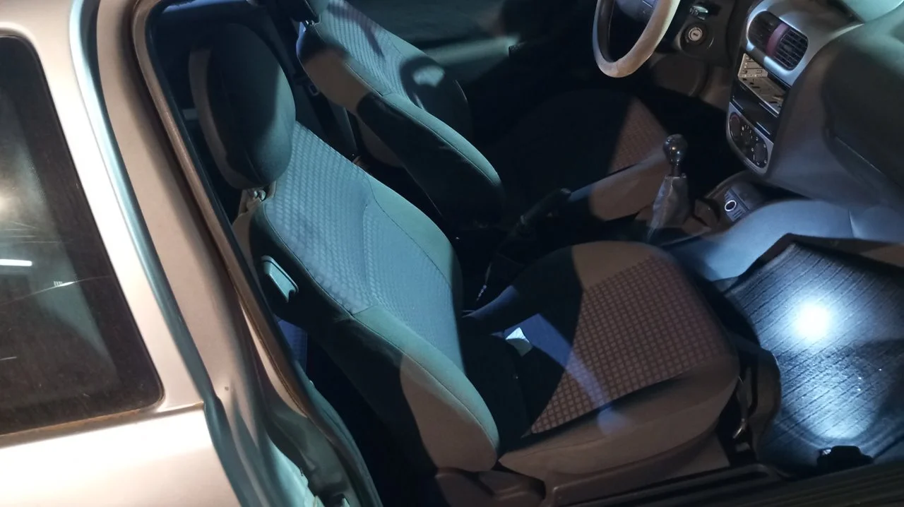 Foto de ASIENTO DELANTERO DERECHO OPEL CORSA C 1.2 16V CAT (Z 12 XE / LW4) (75 CV / 55 KW) referencia 7256374