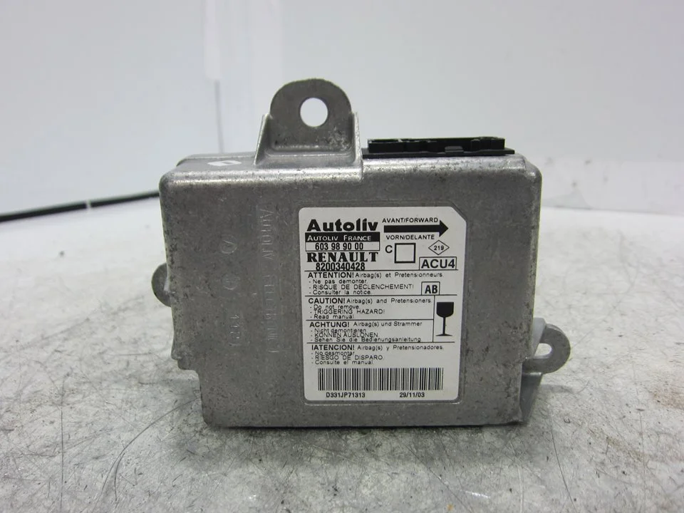 Foto de CENTRALITA AIRBAG RENAULT MEGANE II BERLINA 3P 1.5 dCi Diesel (101 CV / 74 KW) referencia 8200340428