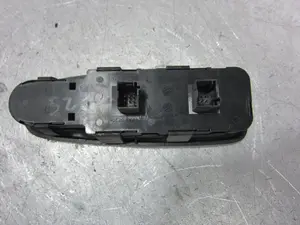 Foto de MANDO ELEVALUNAS DELANTERO IZQUIERDO CITROEN GRAND C4 PICASSO 1.6 16V HDi FAP (109 CV / 80 KW) referencia 96639382ZD foto 4