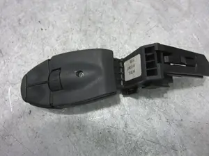 Foto de MANDO MULTIFUNCION PEUGEOT 307 (S1)(04.2001) 1.6 16V CAT (109 CV / 80 KW) referencia 96413388XT foto 5