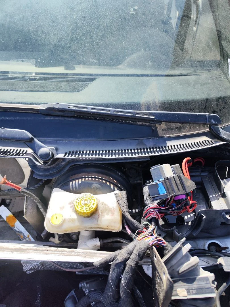 Foto de BRAZO LIMPIA DELANTERO IZQUIERDO AUDI A4 AVANT (8E) 3.0 V6 24V TDI (233 CV / 171 KW) referencia 8E1955407C