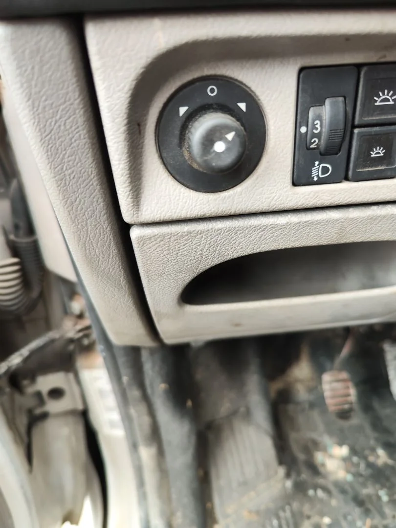 Foto de MANDO RETROVISOR CITROEN XSARA PICASSO 2.0 HDi CAT (RHY / DW10TD) (90 CV / 66 KW)