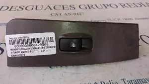 Foto de MANDO ELEVALUNAS DELANTERO DERECHO HYUNDAI MATRIX (FC) referencia 9358017000YN