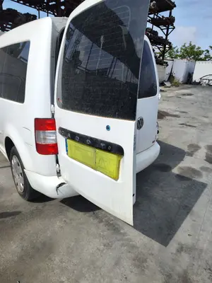 Foto de PORTON TRASERO DERECHO VOLKSWAGEN CADDY (2K)(02.2004) 1.9 TDI (BSU) (75 CV / 55 KW) foto 2