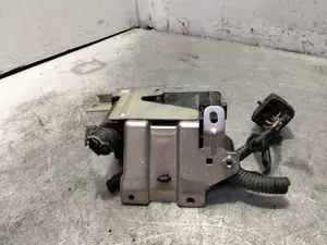 Foto de CAJA RELES / FUSIBLES NISSAN MICRA (K14) 1.0 12V CAT (71 CV / 52 KW) foto 3