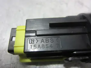 Foto de MANDO START/ STOP TOYOTA AVENSIS CROSS SPORT (T27) 1.8 16V CAT (147 CV / 108 KW) referencia 15A8547 foto 4