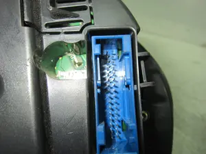 Foto de CUADRO INSTRUMENTOS VOLKSWAGEN PASSAT BERLINA (3B3) 1.9 TDI (131 CV / 96 KW) referencia 3B0920829AV foto 5