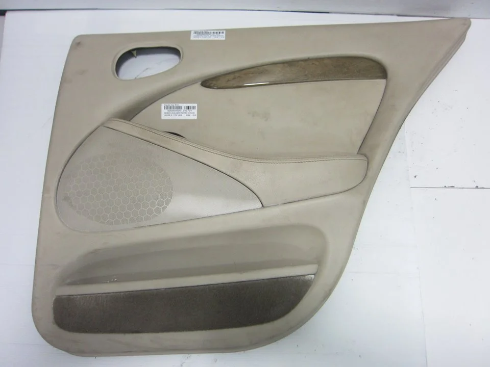Foto de GUARNECIDO PUERTA TRASERA DERECHA JAGUAR S-TYPE (03.1999) 3.0 V6 24V CAT (238 CV / 175 KW) referencia VB2420