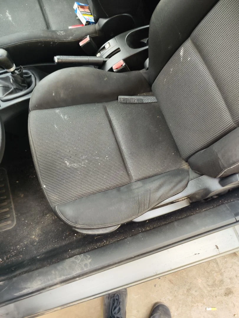 Foto de ASIENTO DELANTERO IZQUIERDO PEUGEOT 207 CC CABRIO-COUPÉ 1.6 16V (120 CV / 88 KW)
