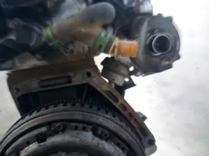 Foto de MOTOR COMPLETO RENAULT SCENIC III (JZ) referencia K9K832 foto 3