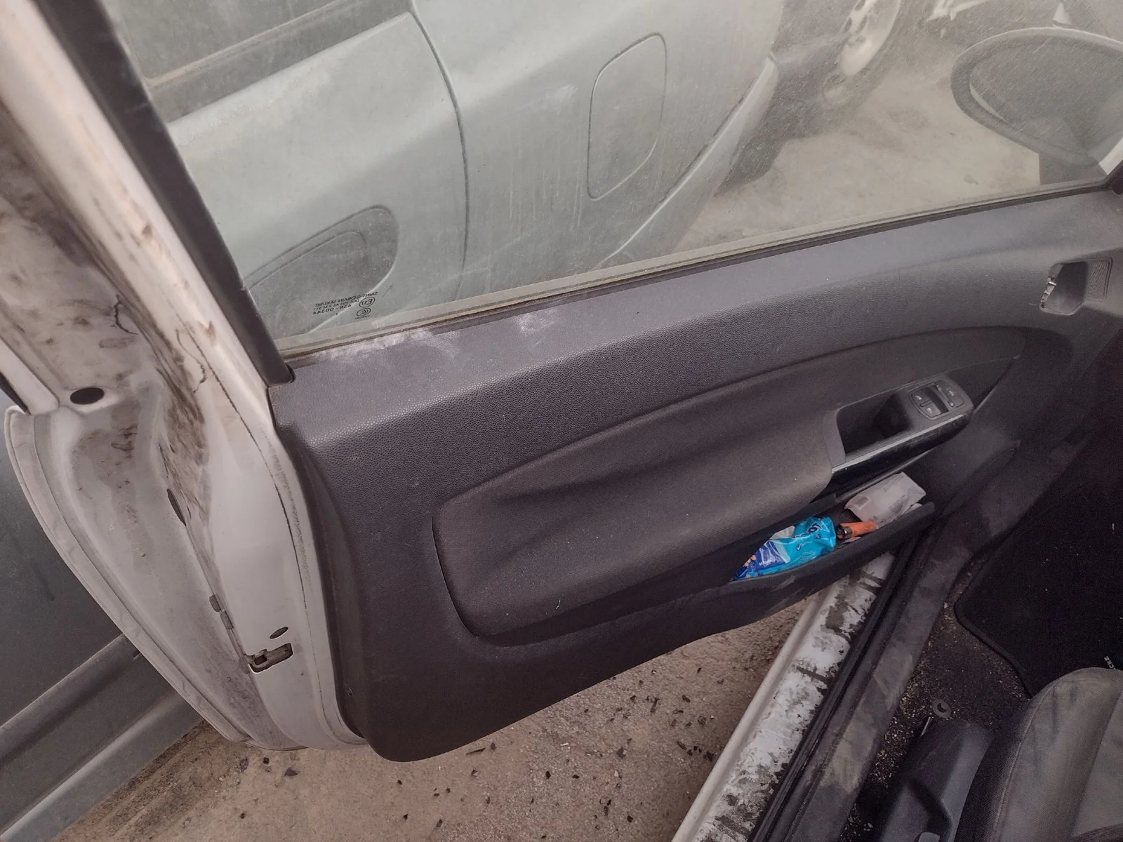 Foto de ELEVALUNAS DELANTERO IZQUIERDO OPEL CORSA D 1.3 16V CDTI (75 CV / 55 KW) referencia 39161989