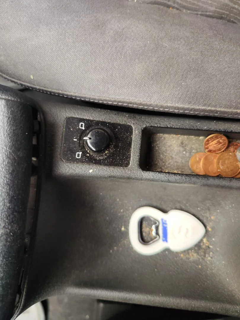 Foto de MANDO RETROVISOR AUDI A6 BERLINA (4B2) 2.5 V6 24V TDI (150 CV / 110 KW)