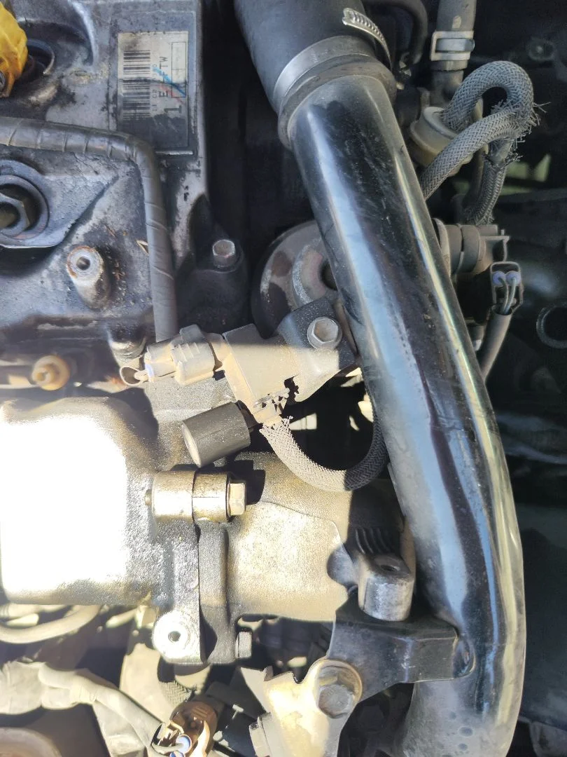 Foto de VALVULA AIRE ADICIONAL TOYOTA COROLLA (E11) 2.0 Turbodiesel CAT (90 CV / 66 KW)