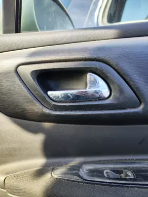 Foto de MANETA INTERIOR DELANTERA DERECHA CITROEN C4 BERLINA 2.0 16V CAT (RFJ / EW10A) (140 CV / 103 KW) referencia 914493 foto 3