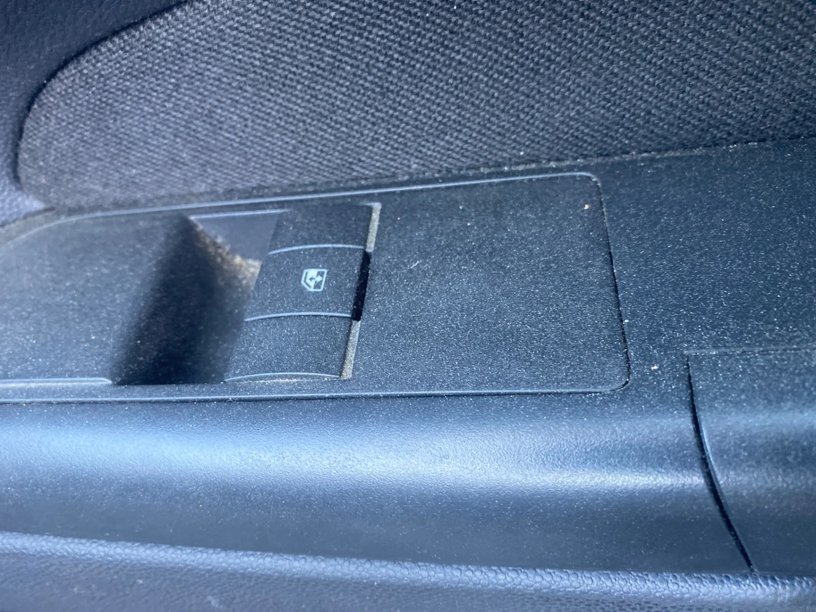 Foto de MANDO ELEVALUNAS DELANTERO DERECHO OPEL ZAFIRA B 1.9 CDTI (120 CV / 88 KW)